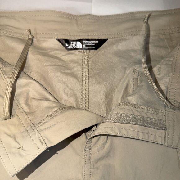 The North Face Women’s Mapleton Pants 16 NWOT Hiking Interchangeable Outdoors - Picture 2 of 11